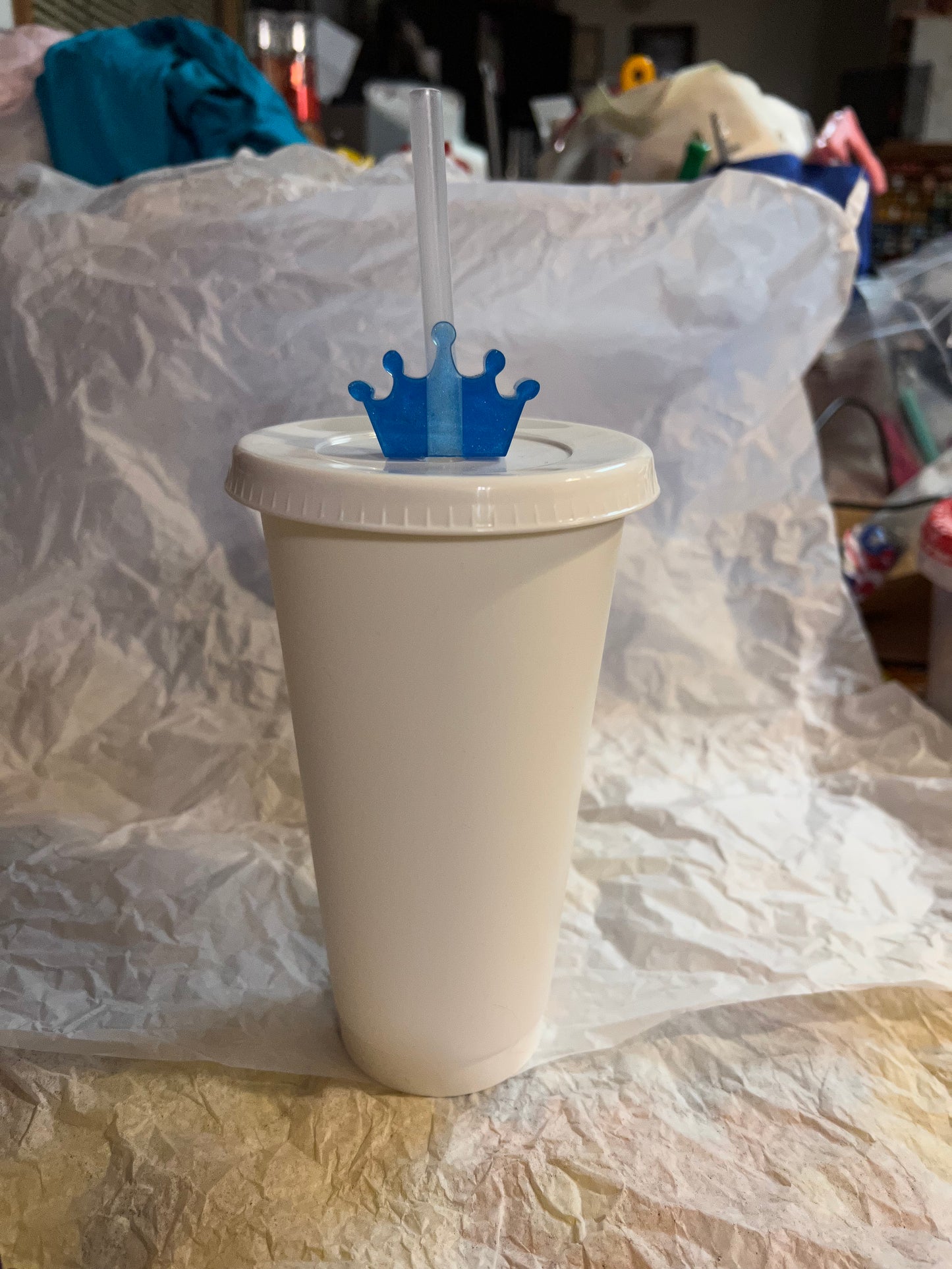 Crown Straw Topper