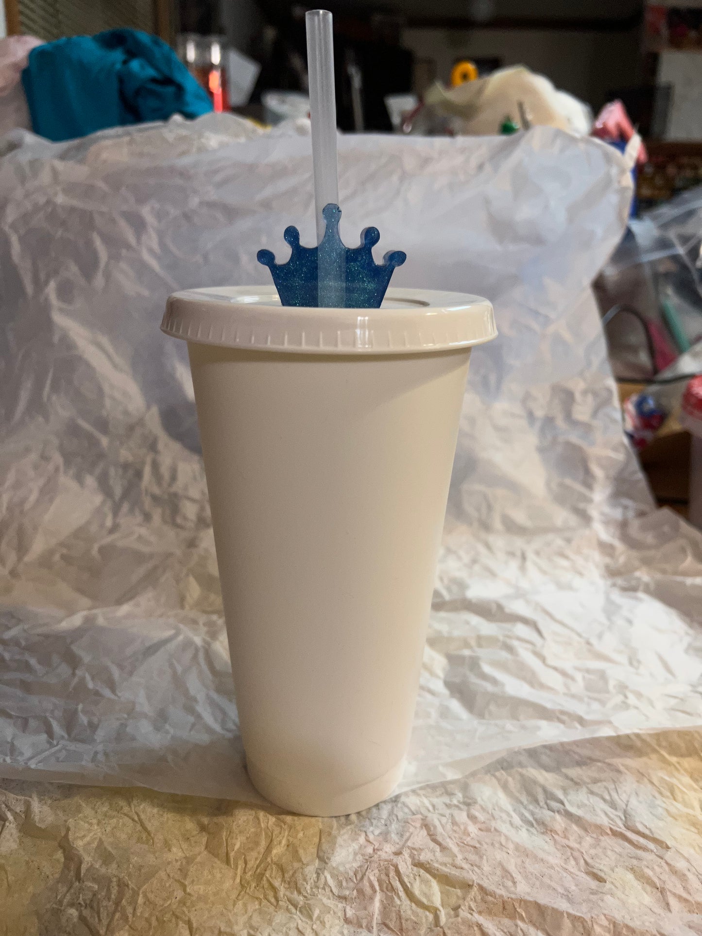 Crown Straw Topper