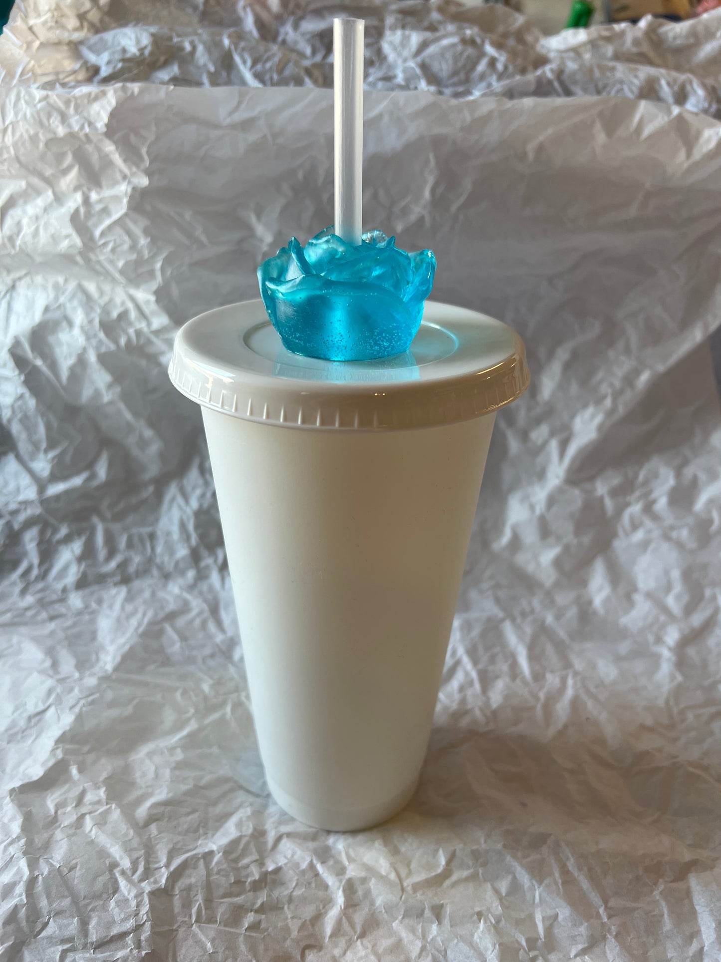 Medium Round Rose Straw topper