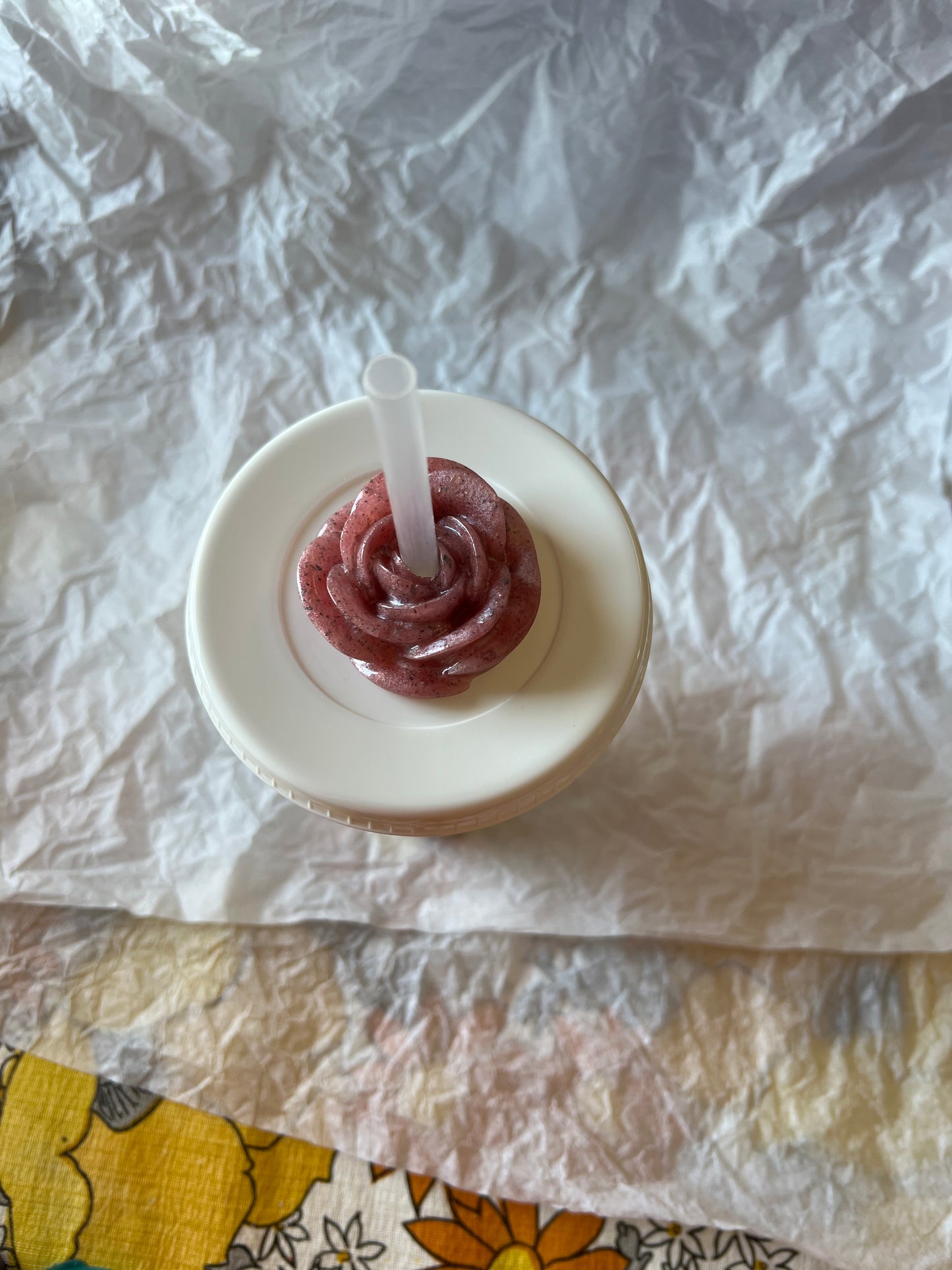 Medium Flat Rose Straw Topper